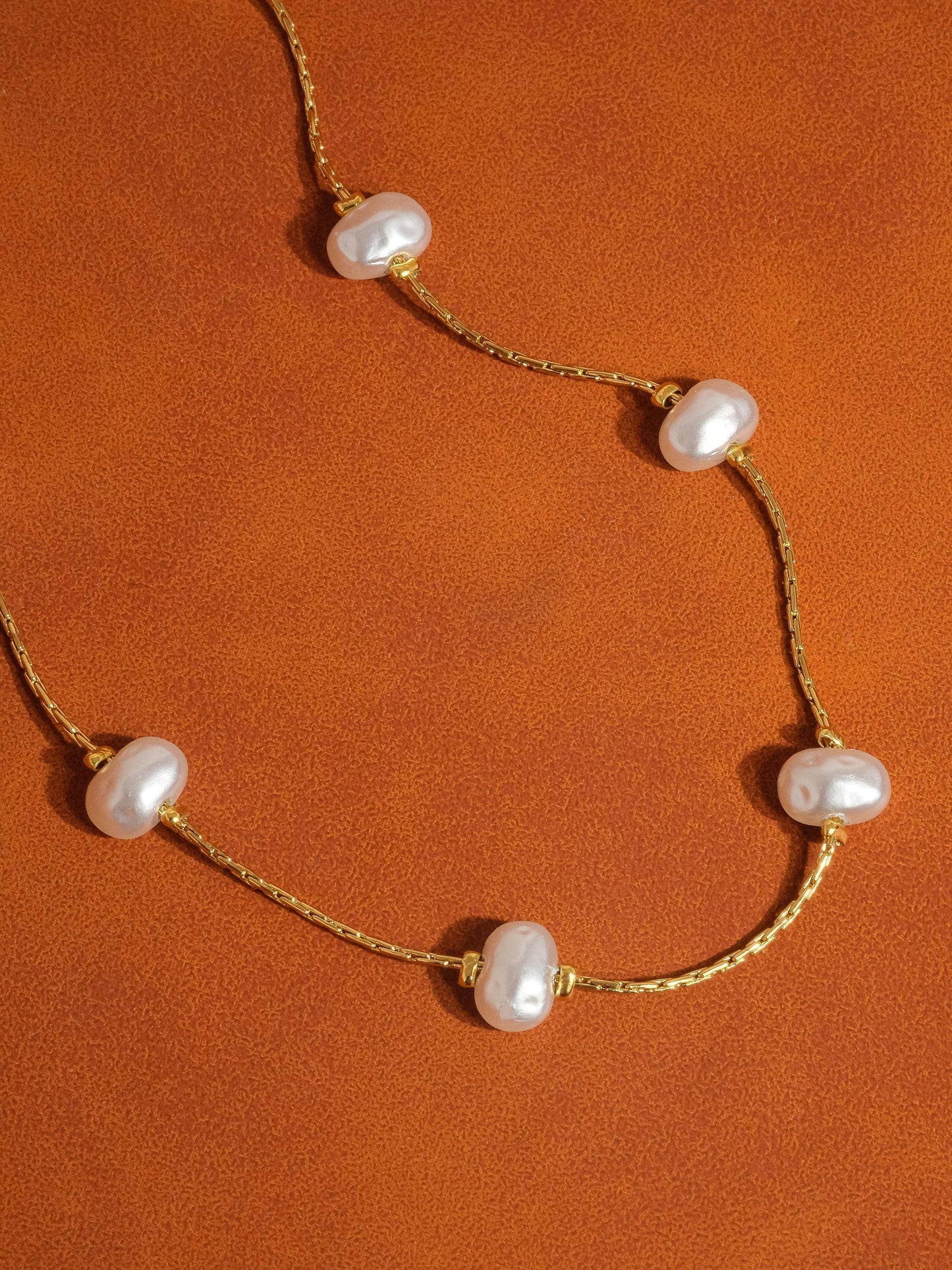 Isla Pearl Necklace