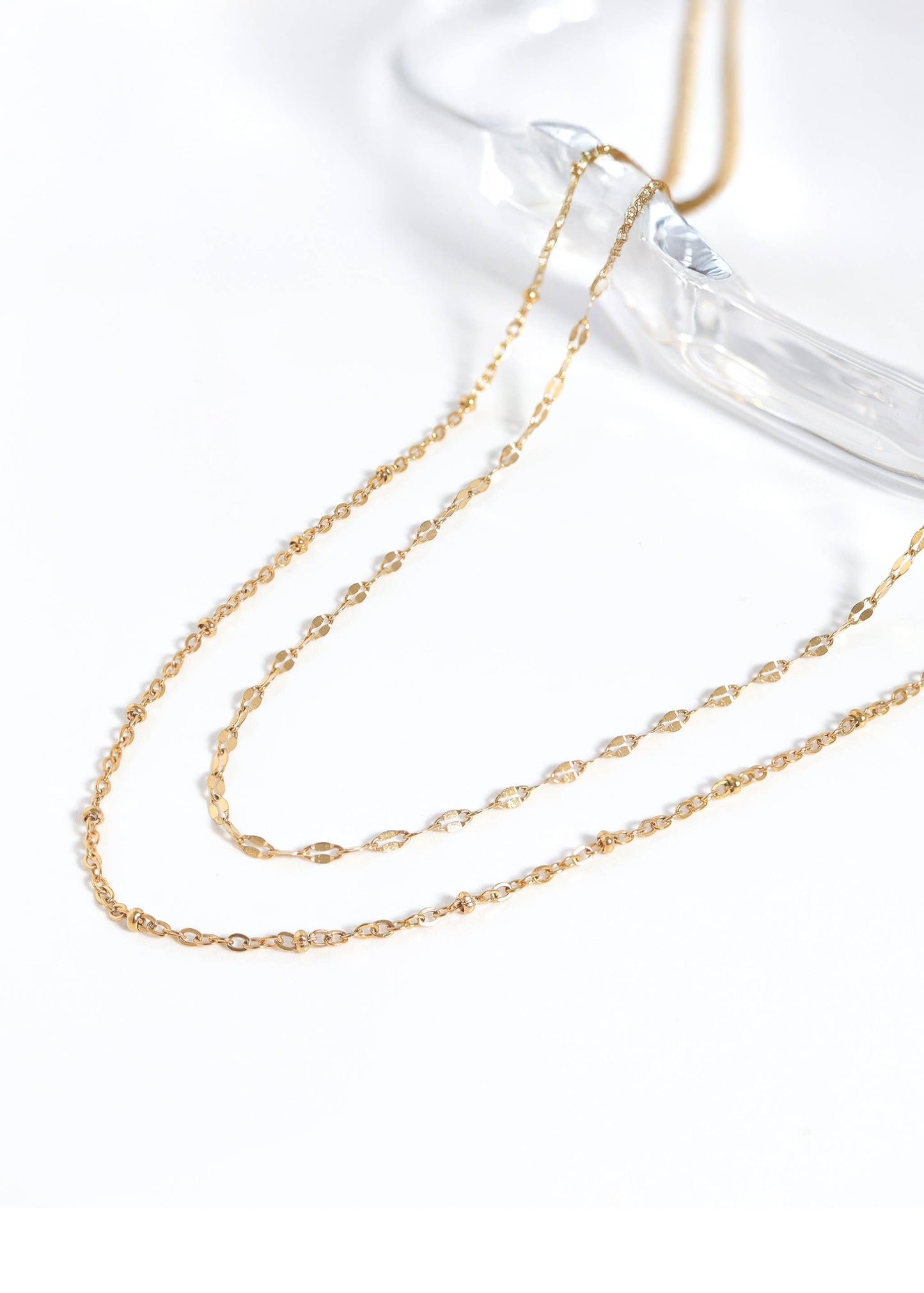 Stainless Steel Lip Chain Necklace: Gold / 16"