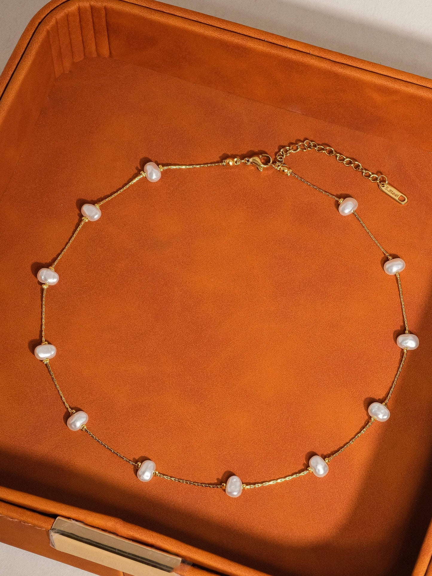 Isla Pearl Necklace