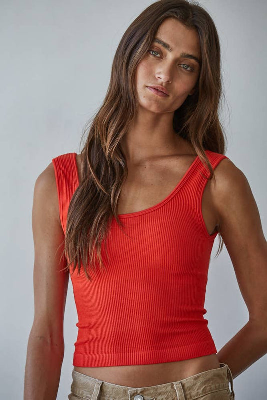 Seamless Scoop Neck Sleeveless Tank - Scarlet
