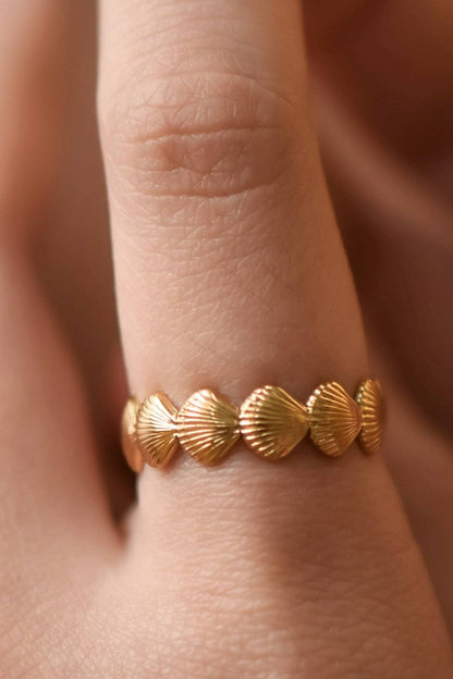 Gold Seashell Ring