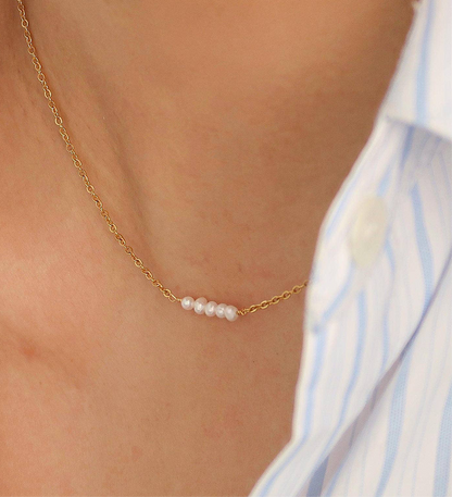 Leila Petite Pearl Necklace