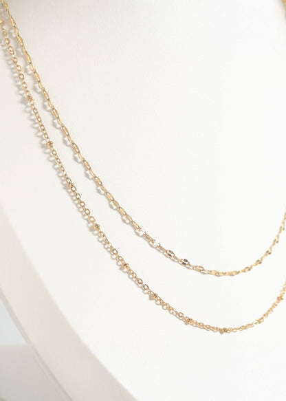 Stainless Steel Lip Chain Necklace: Gold / 16"