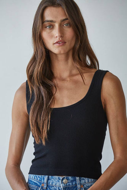 Seamless Scoop Neck Tank - Black